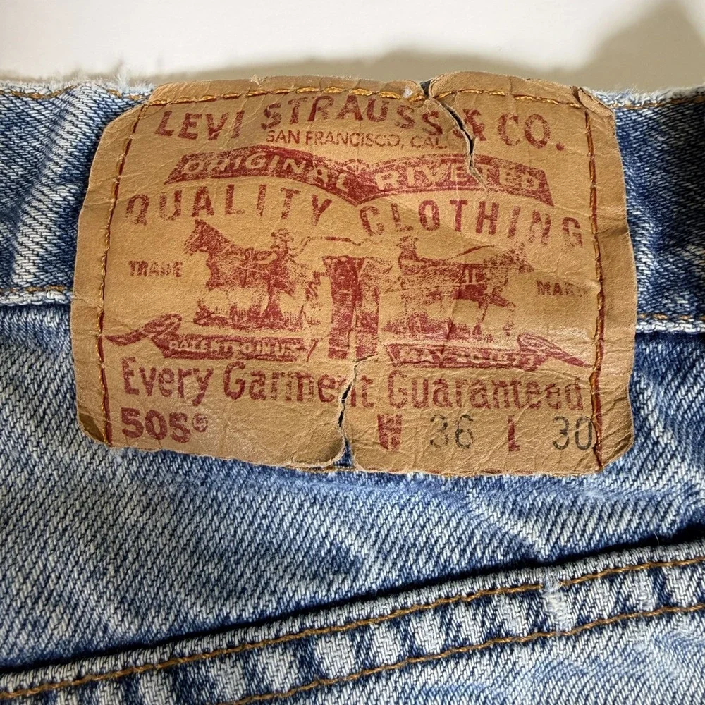 Levi's 505 Jeans Mens 36x30 Blue Denim Faded Distressed Regular Fit Straight Leg